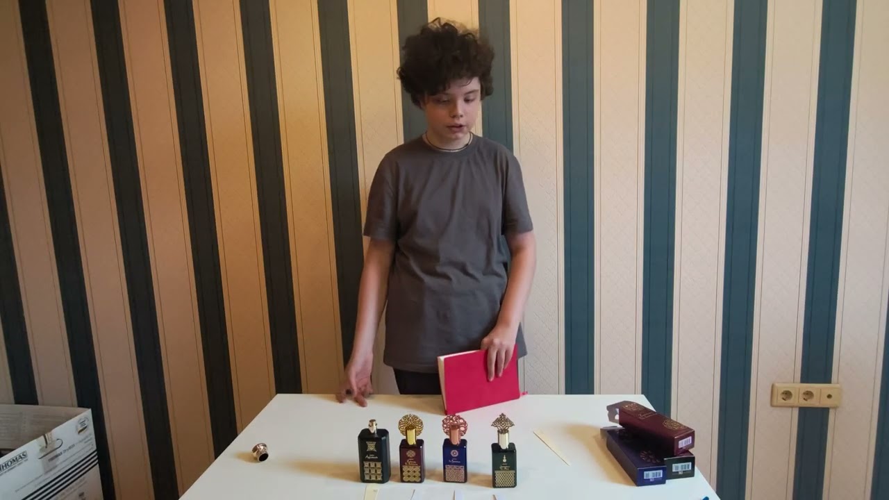 🌹СРАВНИВАЕМ ВОСТОЧНУЮ КОЛЛЕКЦИЮ АРОМАТОВ 🎄 FABERLIC С БОГДАНОМ АБРАМЕНКО 💕