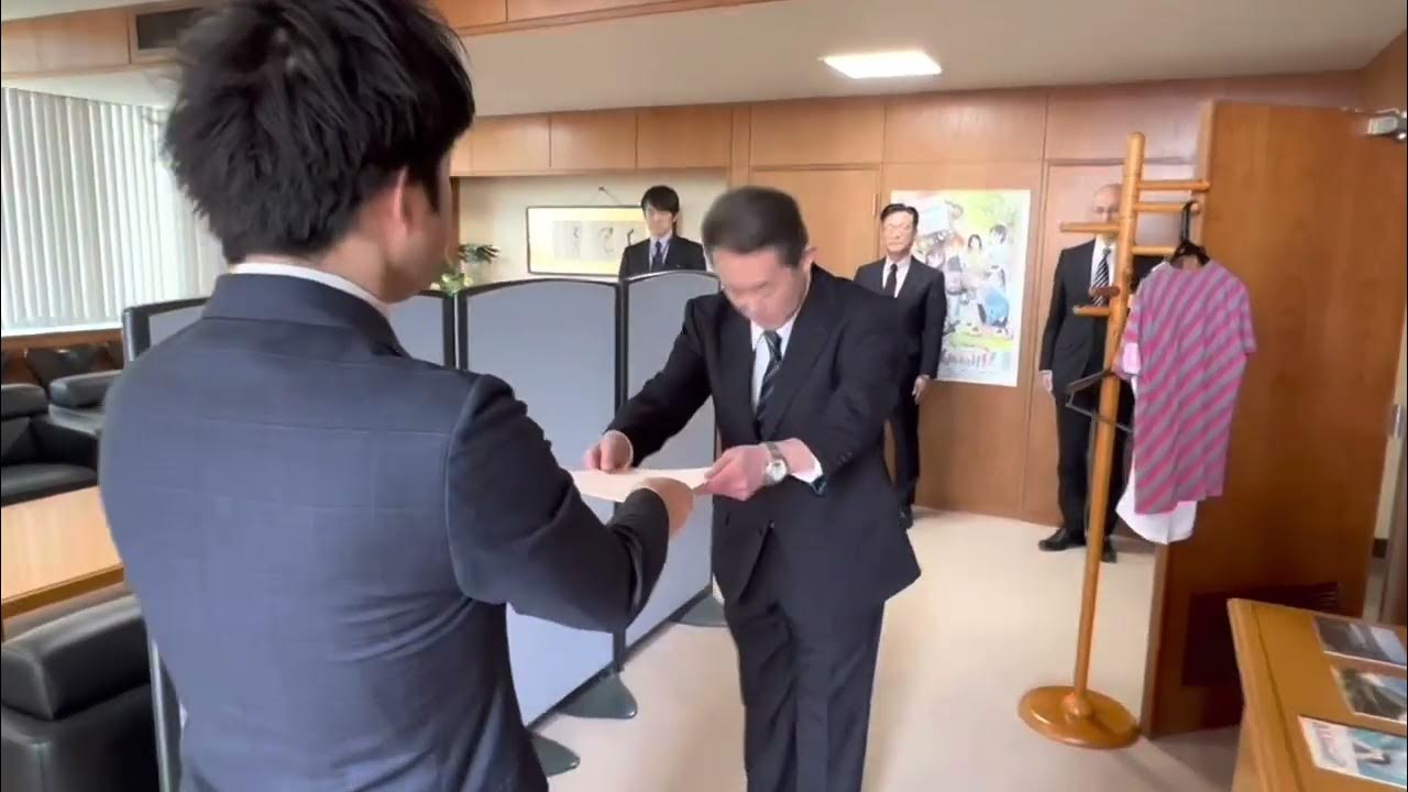 高橋誠一郎三条市教育長に辞令交付 YouTube