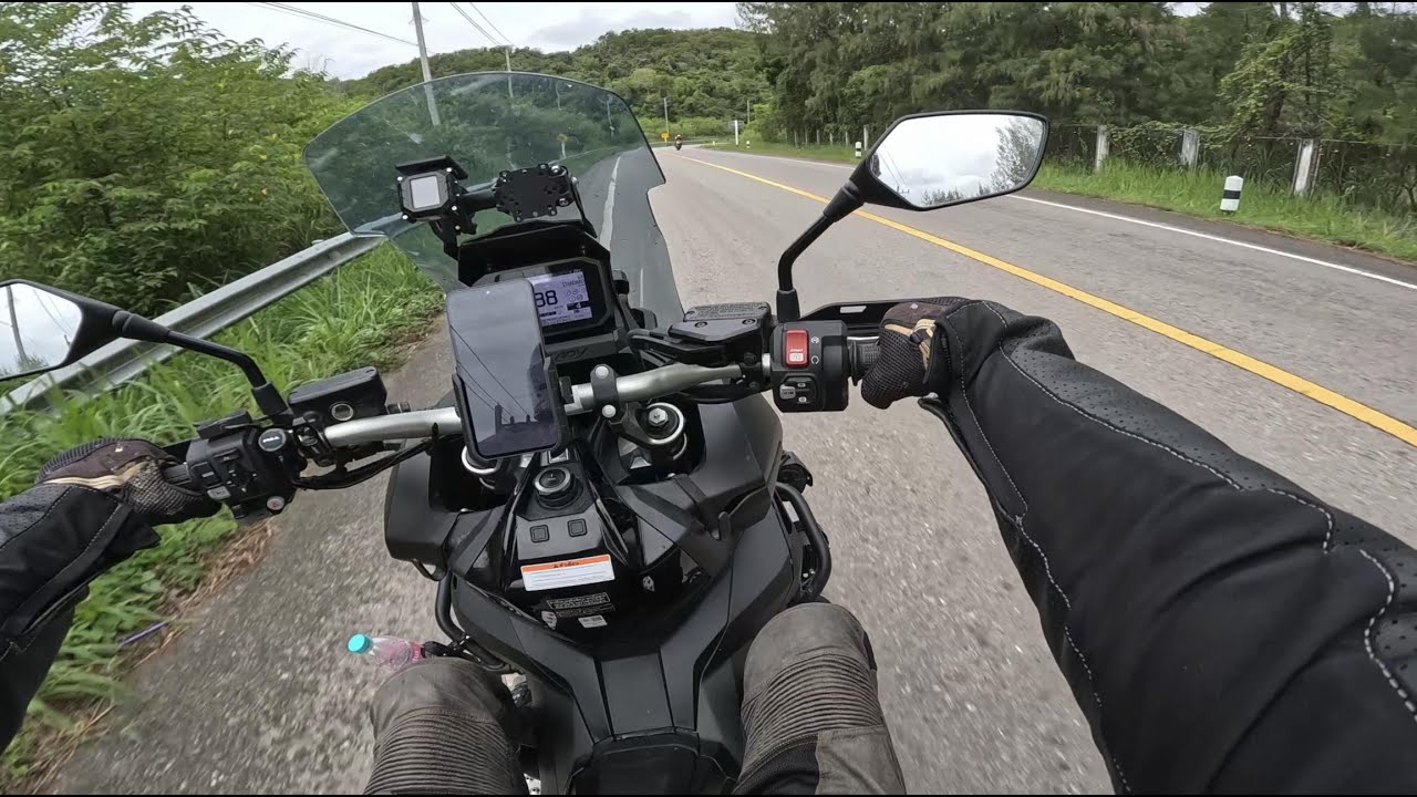 Honda X-ADV 750 vs. Himalayan 411