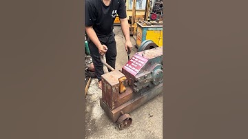 Máy cắt sắt GQ50 cắt phi 32 cũ. Lh: 0943399969