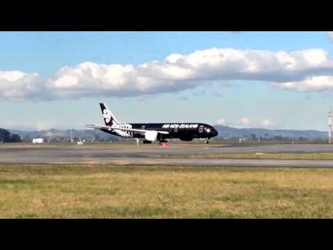 Air NZ 787-9 Takeoff