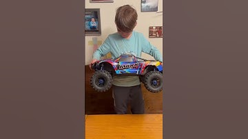 Traxxas maxx vs. xmaxx size comparison #traxxas #foryou #shorts
