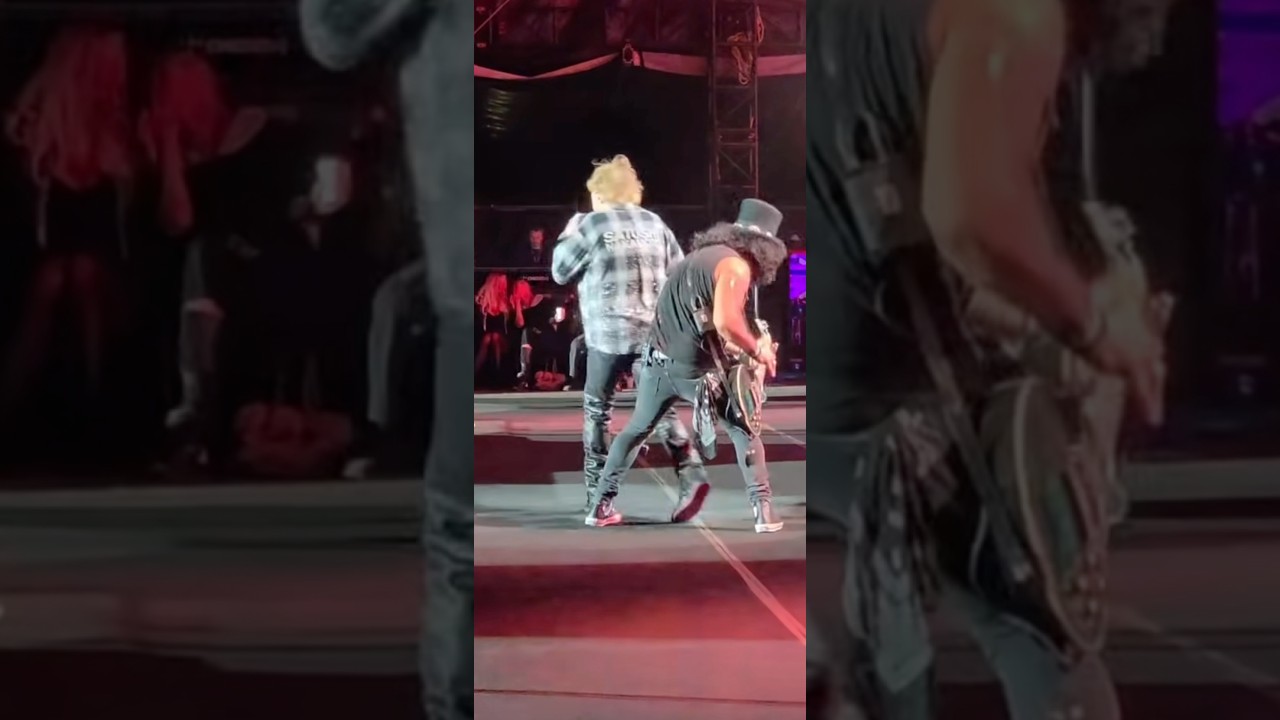 Obejrzyj Why Does Axl Keep Running Into Slash? 😂 w YouTube Obejrzyj Why Does Axl Keep Running Into Slash? 😂 w YouTube