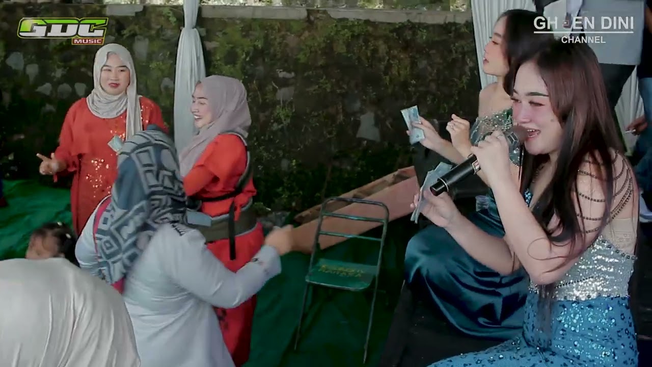 Kembang gadung Medley Amplop Biru Bajidoran  //  GDC Live Marasa Cisarua Sumedang