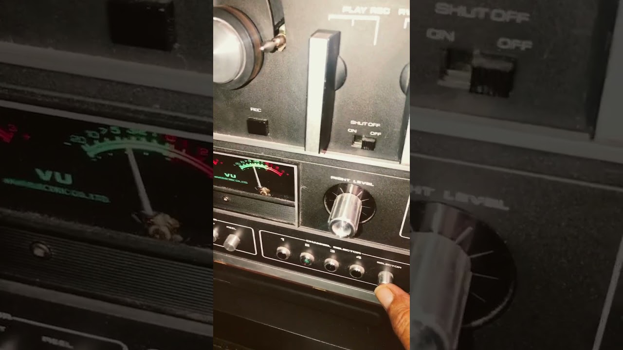 Akai X-1810D Reel to Reel / 8 Tracks Vintage Recorder 