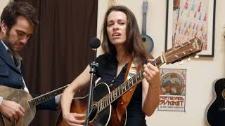 Chords for Caitlin Canty & Noam Pikelny - "Tennessee Waltz"