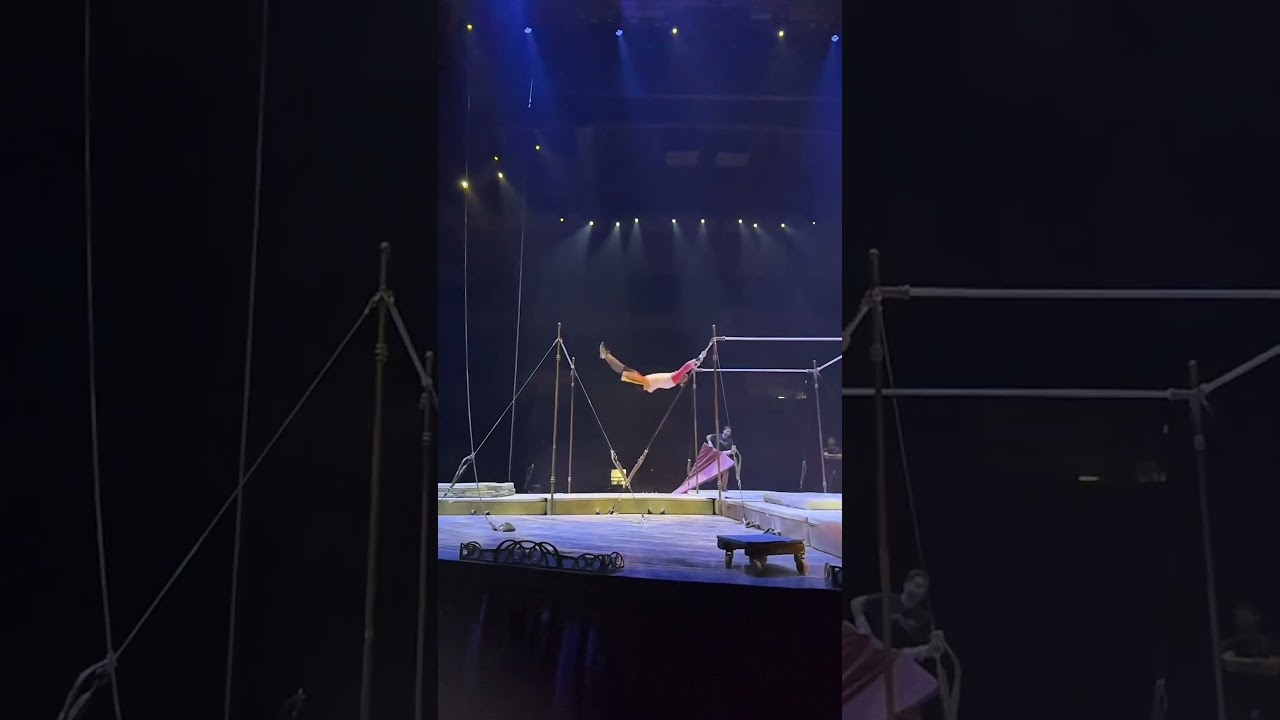 Smooooooth dismount | Cirque du Soleil