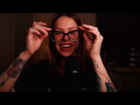 ASMR - Mostrando meus óculos da Koom