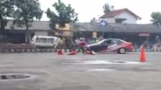slalom police line sumedang Tahu Ngesot & garut ngesot