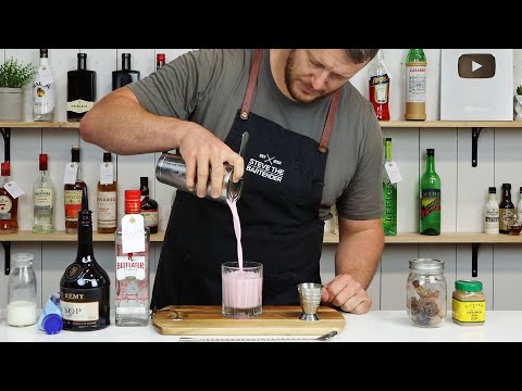 Video: Sådan Laver Du En Alkoholisk Cocktail Med Kondenseret Mælk