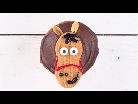 Triple Crown Horse Cupcakes | Southern Living