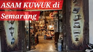 Si Asam Kuwuk, Pasar Barang Antik di semarang