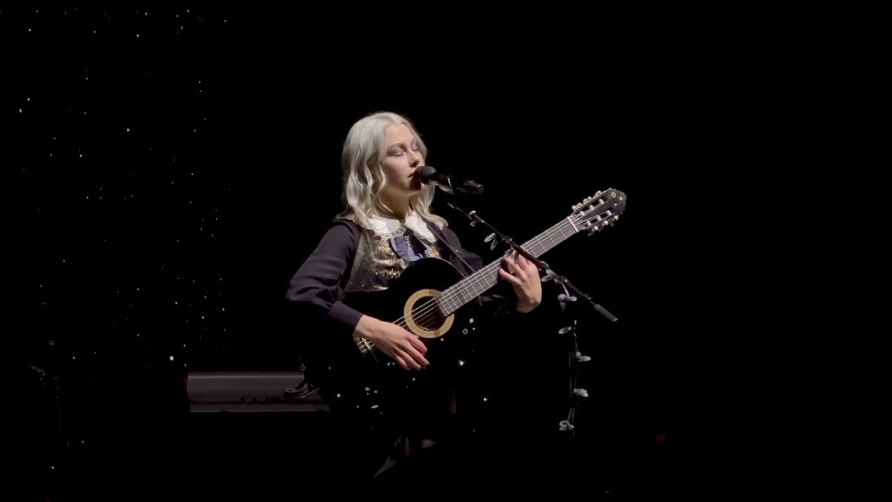 Phoebe Bridgers performing “Me & My Dog” at the Greek theatre 10.21.21