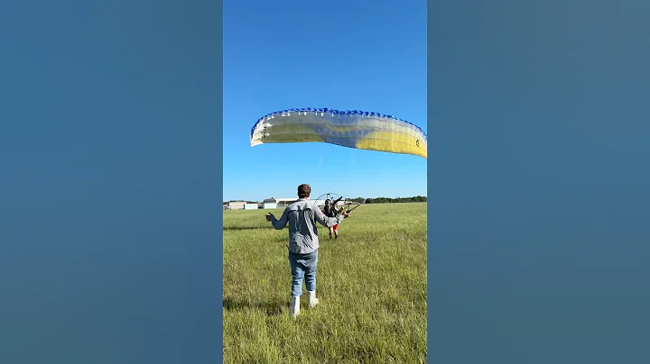 This is how we do it 😎🪂 #paramotororlando #paramotor #shorts