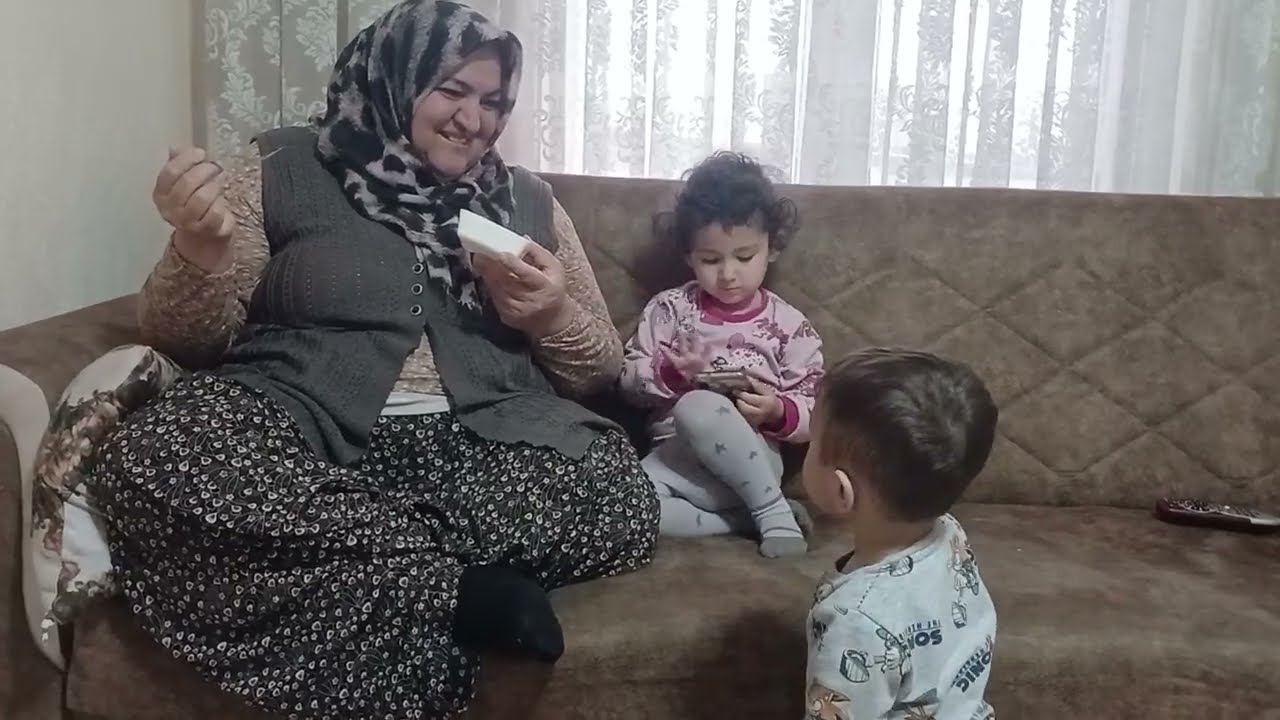 BİR HAYIRSEVERİMİZ 10 TANE KIZ ÇOCUĞU GİYDİRDİK HAYRI YERİNE ULAŞSIN🤲♥️