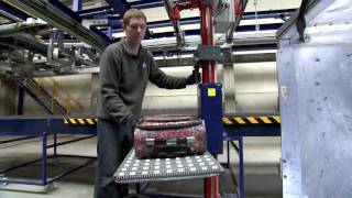 Baggage Loader for Airports | BEUMER Group