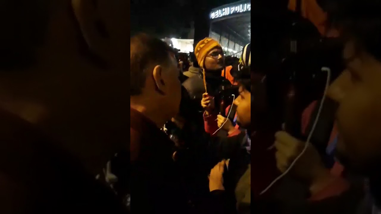 Delhi Police Headquarters, JamiaMilliaIslamia, students Protest against CAB,CitizenshipAmendmentBill