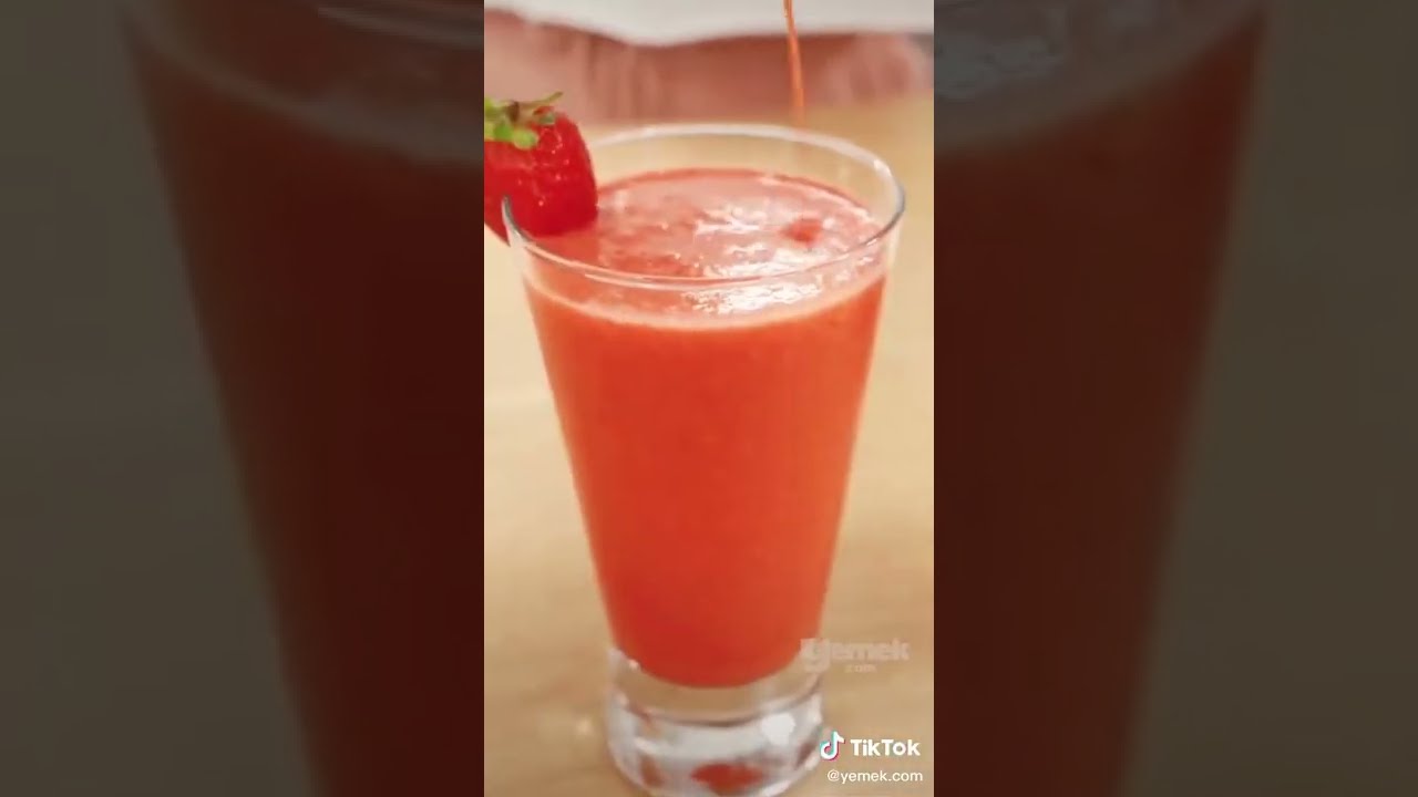 Sıcak günlerin favori içeceği huzurlarınızda! #shorts #kolay #pratik Sıcak günlerin favori içeceği huzurlarınızda! #shorts #kolay #pratik