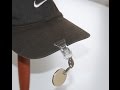 バックミラーの付いた帽子を被ったチャリダーさん