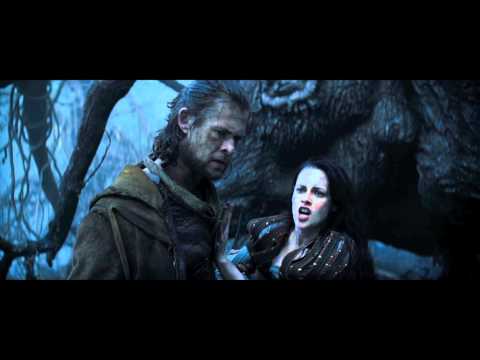 Snow White &amp; The Huntsman: 5 Minute Trailer