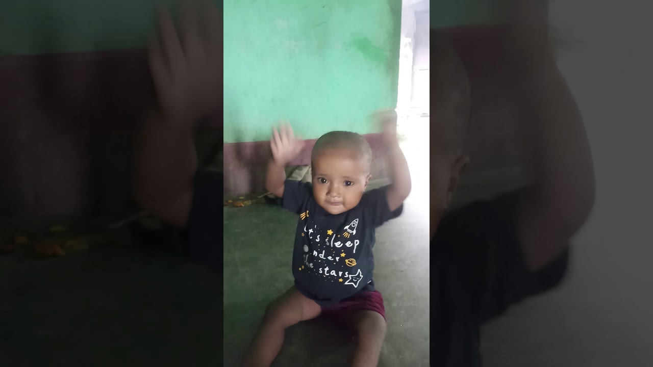 Cute baby girl dance in bhakti songs. YouTube