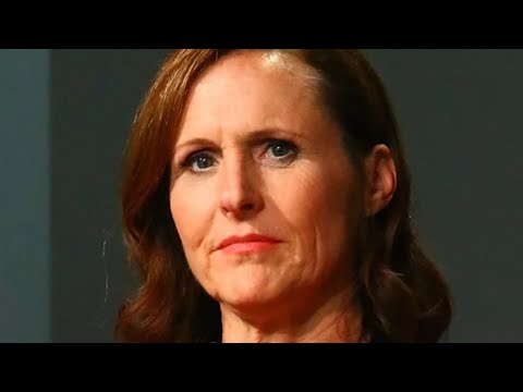 The Tragic Life SNL Star Molly Shannon Tried To Keep Hidden