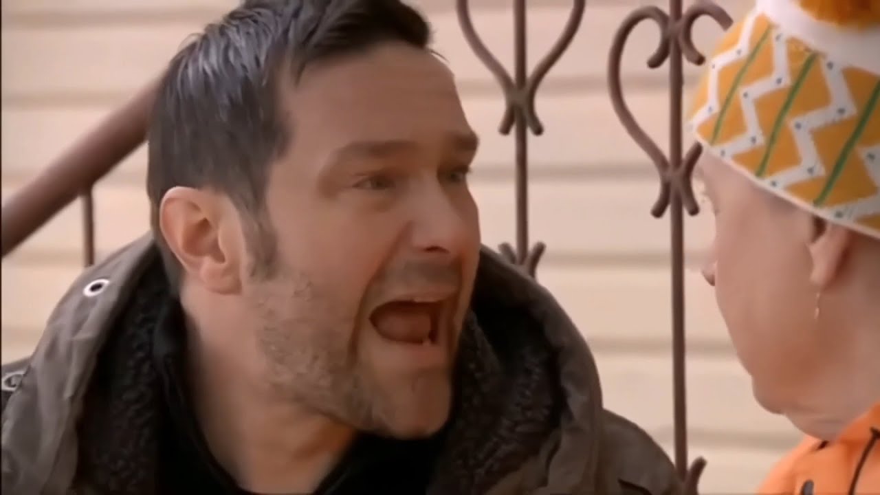 Salkkarit - Aaro hermostuu Annille -kooste (2012)