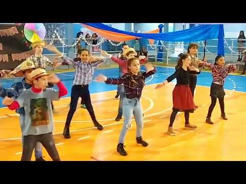 Coreografia de festa junina (Galera coração)