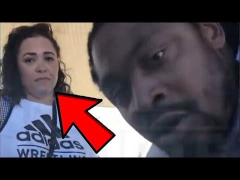 Mom Tries To Expose Marshawn Lynch