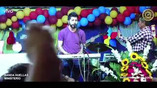 Video thumbnail of "Banda Huellas - Promesas de Dios - (Paseineba - en vivo)"