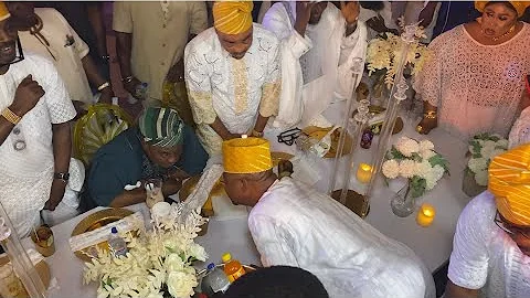 MC OLUOMO PROSTRATE TO GREET K1 DE ULTIMATE AT AHMAD ALAWIYE 50TH BIRTHDAY PARTY