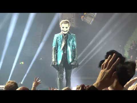 Ghost - “Square