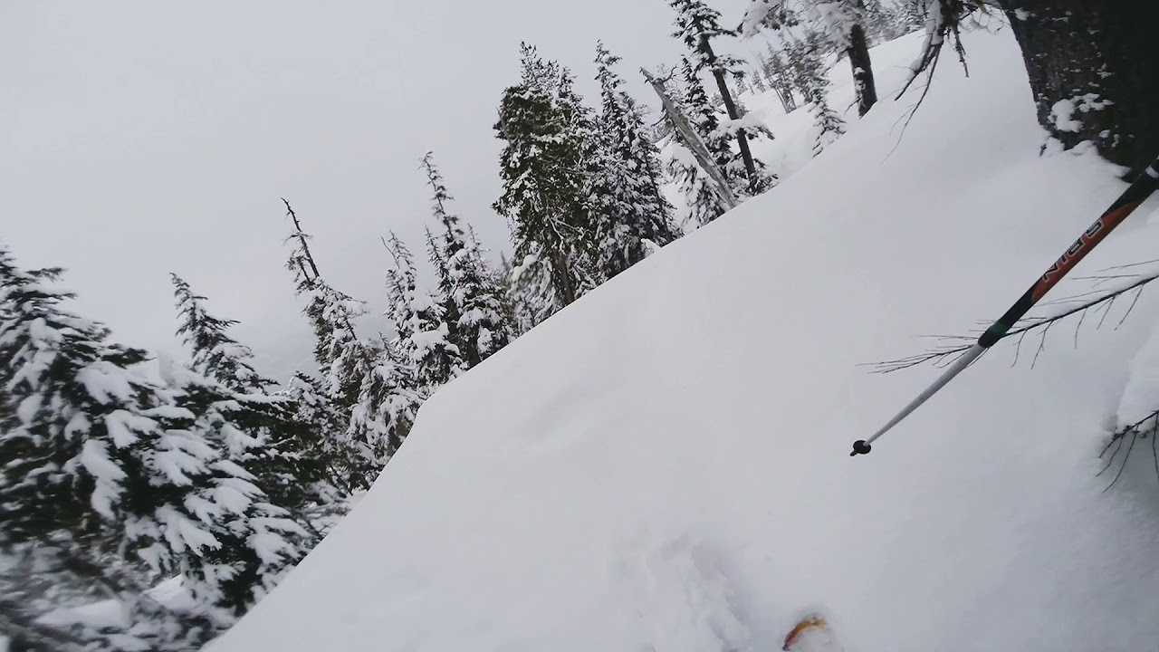 White gold on the horizon. Short splitboarding flick.