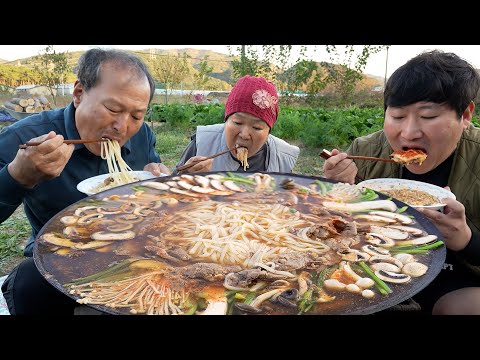 (Mushroom hot <strong>pot</strong> with Kalguksu) 요리&amp;<strong>amp</strong>;먹방!! - Mukbang eating show