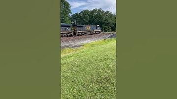 CSX 315 Leads An Empty Trash Train