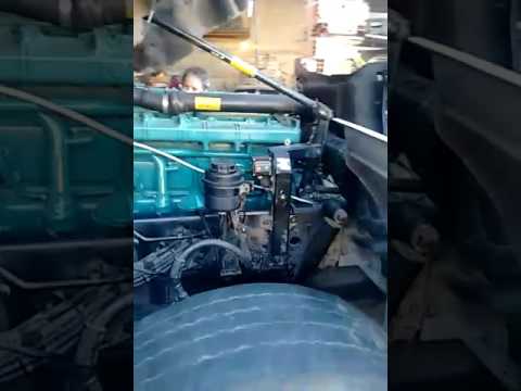 Vídeo: Motor Diesel Para Minitrator: Características Dos Modelos Alemães De Dois Cilindros. Como Escolher Um Motor?