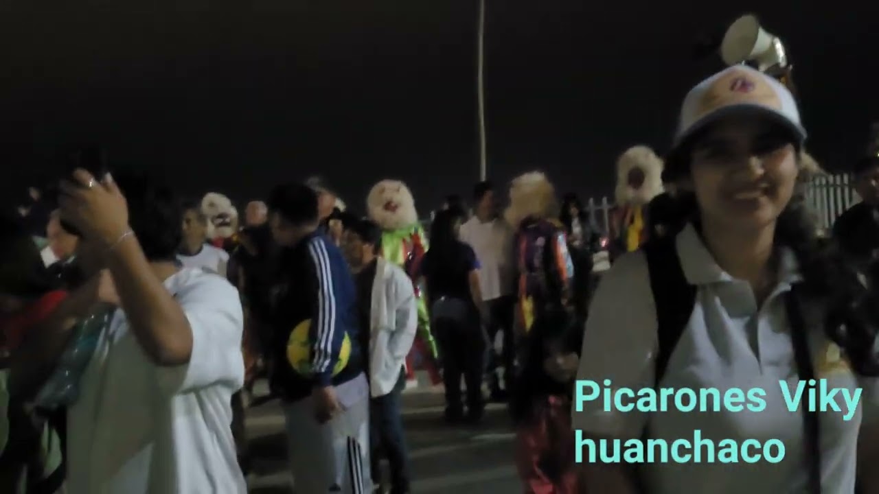 Nos tocó guardar a la virgen, bailando en su último día de festividad quinquenal .