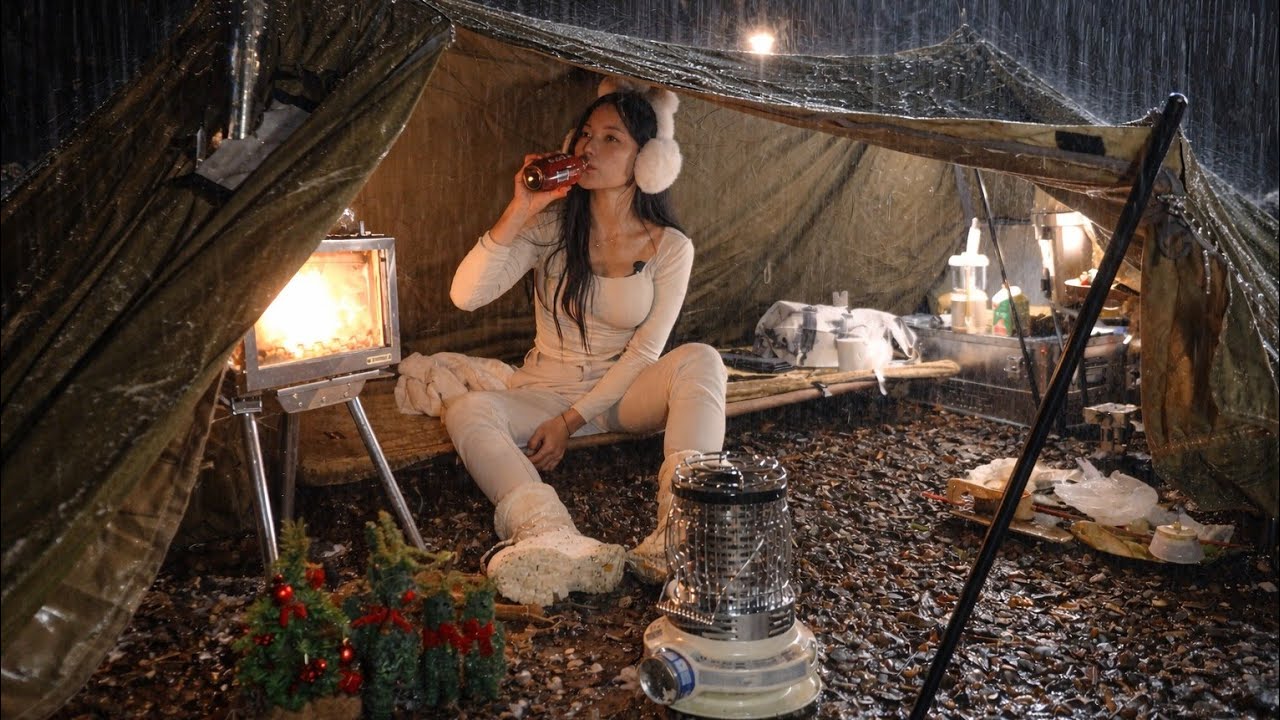 🌧️ХОЛОДНЫЙ ДОЖДЬ СНАРУЖИ… ГОРЯЧИЙ УЖИН СПАС ЭТУ НОЧЬ｜ДОЖДЕВОЙ КЕМПИНГ ASMR