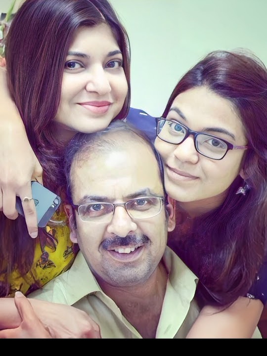 😍❤️Alka Yagnik With Family#bollywood#bollywoodnews#bollywoodsongs#alkayagniksong#alkayagnik#ytshorts