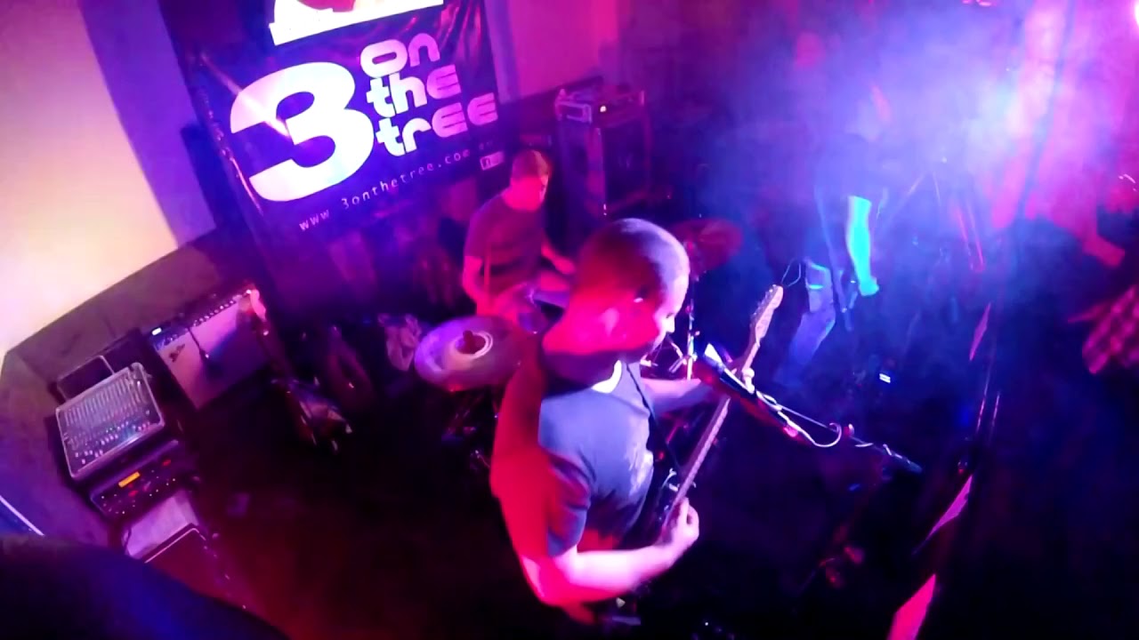 3 On The Tree Cover Band Australia