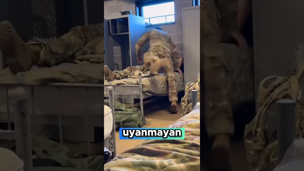 Asker Uyanmayınca Komutan Üzerine Atladı... 😳