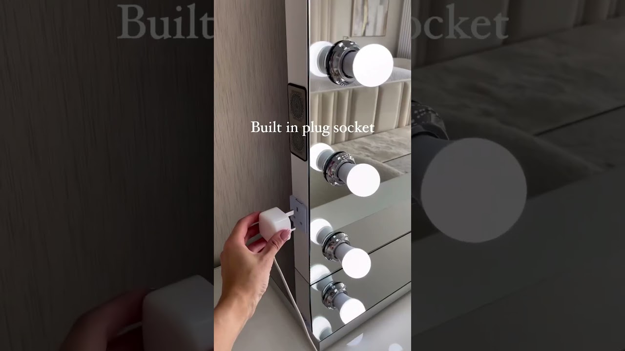 Reasons why you’ll love the Houston Hollywood Mirror 