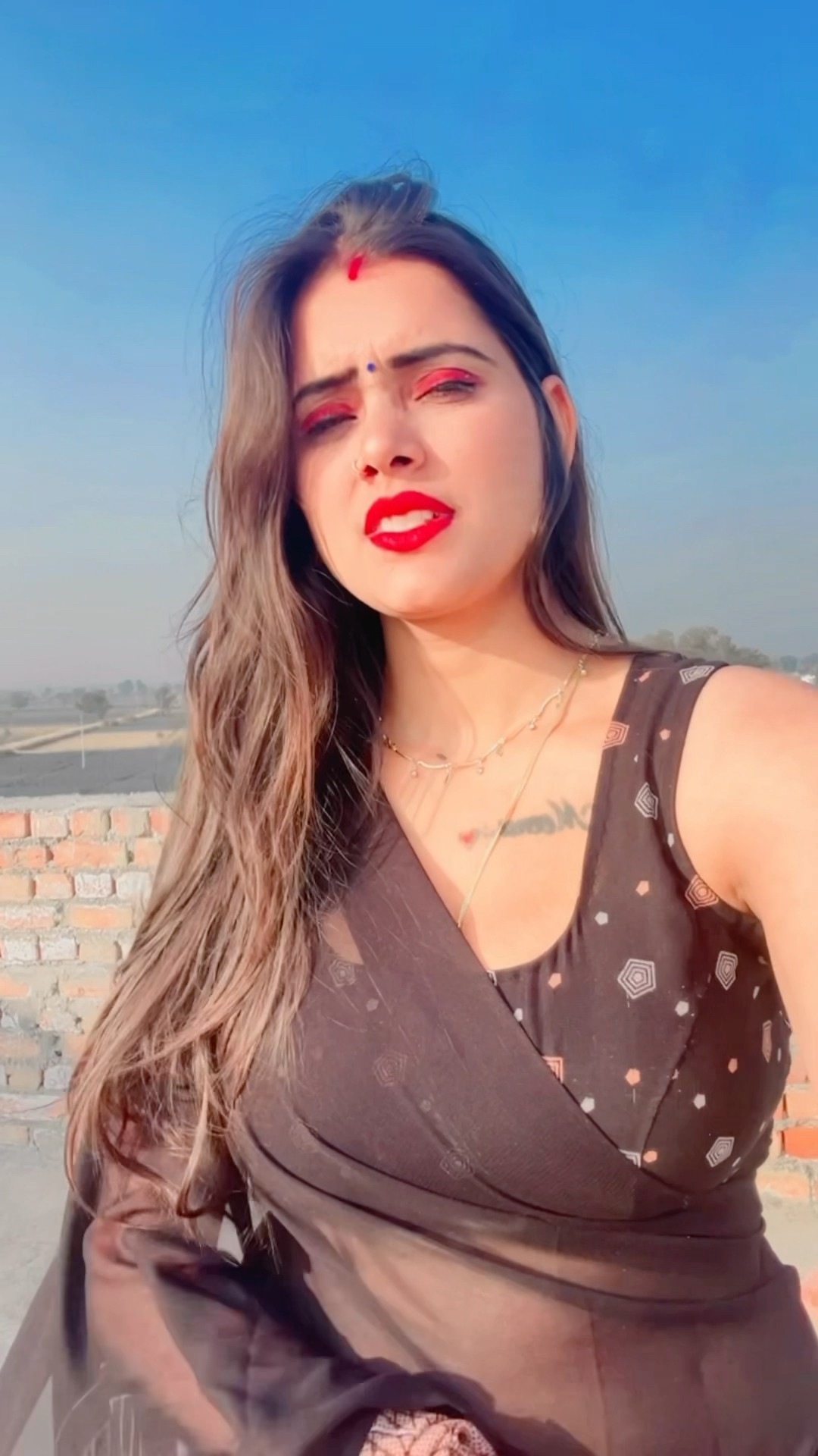 नया साल तो गया ?#shorts #meenu #trending #ytshorts