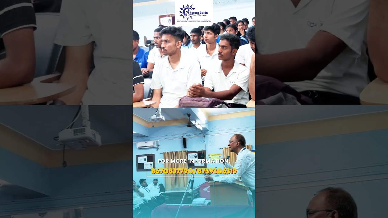 Dr. Kamal Krishna Sarkar, Principal of Sripat Singh College, speaking at the Future Guide job-oriented seminar