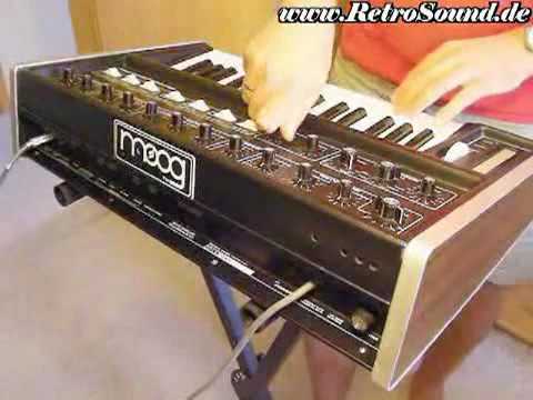 Moog Micromoog Analog Synthesizer (1975)