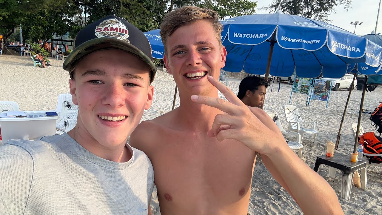 Thailand 🇹🇭 surfing Thailand Phuket and meeting risky reg 