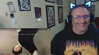 Alec Benjamin In A Little Reaction