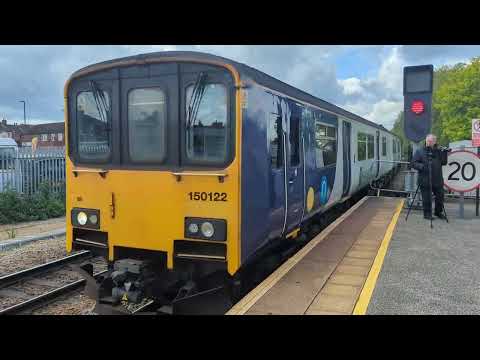 Double Northern Class 150 - 150122 & 150121 arriving at Castleford (18/05/26)