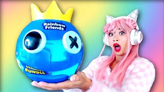 OPENING A *GIANT* RAINBOW FRIENDS HEAD! #rainbowfriends #roblox #unboxing
