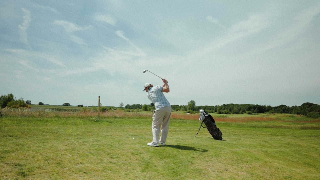 I let a stranger decide what country I play golf in